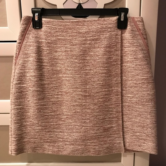 LOFT Dresses & Skirts - ✨SALE✨Pink Tweed Pencil Skirt